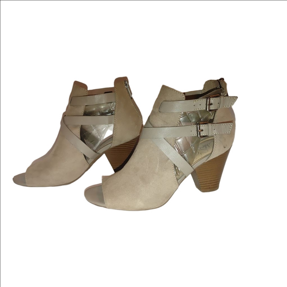 Libby Edelman Peep Toe Booties Size 8